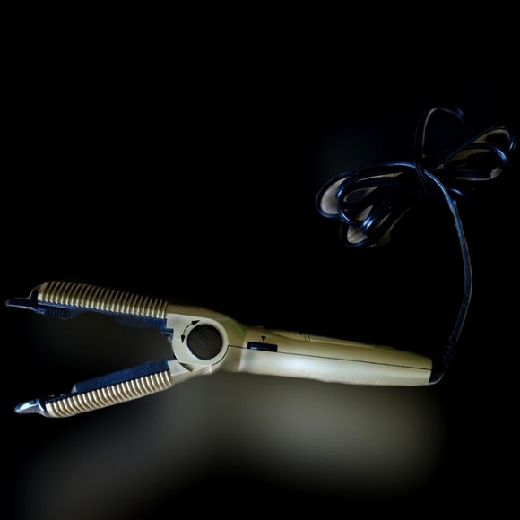 #B10 Conair Gold & Black Colored Hair Straightener - Picture 1 of 14